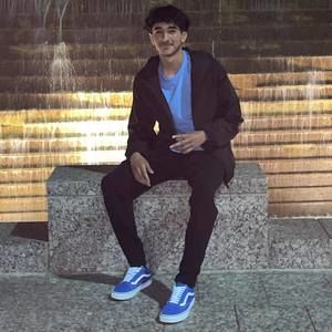 Meet your Posher, Alex